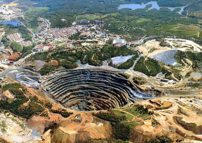 Vue aérienne de la mine de Rio Tinto à Huelva